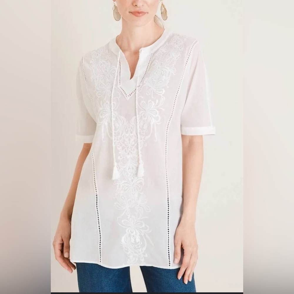 Chico's Women”s White Eyelet  V-& Tie Neck Embroidered Top Tunic Blouse Size 0